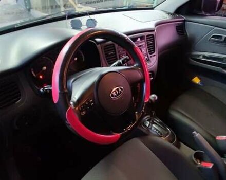 Серый Киа Рио, объемом двигателя 1.4 л и пробегом 135 тыс. км за 4900 $, фото 10 на Automoto.ua