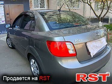Серый Киа Рио, объемом двигателя 1.4 л и пробегом 68 тыс. км за 6600 $, фото 7 на Automoto.ua