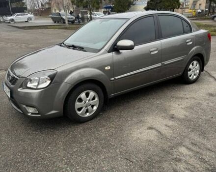 Серый Киа Рио, объемом двигателя 1.4 л и пробегом 135 тыс. км за 6999 $, фото 1 на Automoto.ua