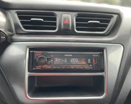 Серый Киа Рио, объемом двигателя 1.4 л и пробегом 158 тыс. км за 6300 $, фото 10 на Automoto.ua