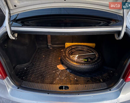 Серый Киа Рио, объемом двигателя 1.4 л и пробегом 228 тыс. км за 4550 $, фото 10 на Automoto.ua