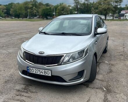 Сірий Кіа Ріо, об'ємом двигуна 1.4 л та пробігом 257 тис. км за 5600 $, фото 3 на Automoto.ua
