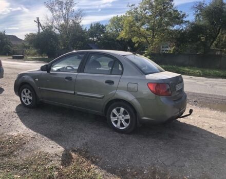 Сірий Кіа Ріо, об'ємом двигуна 1.4 л та пробігом 168 тис. км за 4998 $, фото 2 на Automoto.ua