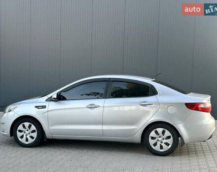 Серый Киа Рио, объемом двигателя 1.4 л и пробегом 178 тыс. км за 5600 $, фото 7 на Automoto.ua