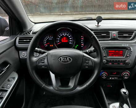 Сірий Кіа Ріо, об'ємом двигуна 1.6 л та пробігом 139 тис. км за 8500 $, фото 19 на Automoto.ua