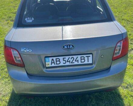 Сірий Кіа Ріо, об'ємом двигуна 1.4 л та пробігом 208 тис. км за 5400 $, фото 1 на Automoto.ua