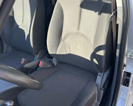 Серый Киа Рио, объемом двигателя 1.4 л и пробегом 138 тыс. км за 6000 $, фото 23 на Automoto.ua