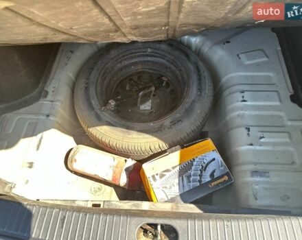 Сірий Кіа Ріо, об'ємом двигуна 1.4 л та пробігом 180 тис. км за 4299 $, фото 19 на Automoto.ua