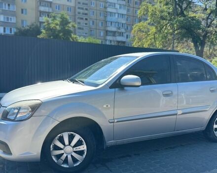 Сірий Кіа Ріо, об'ємом двигуна 1.4 л та пробігом 180 тис. км за 4299 $, фото 5 на Automoto.ua