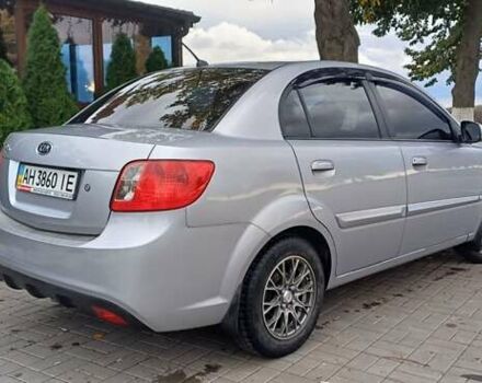 Серый Киа Рио, объемом двигателя 1.4 л и пробегом 69 тыс. км за 5699 $, фото 3 на Automoto.ua