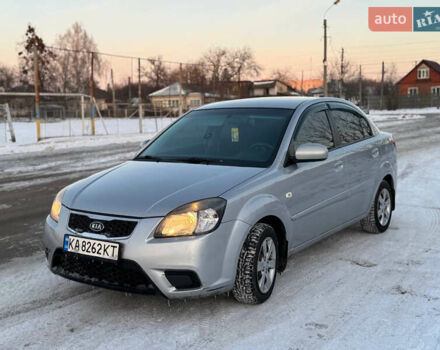 Серый Киа Рио, объемом двигателя 1.4 л и пробегом 228 тыс. км за 4550 $, фото 2 на Automoto.ua