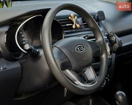 Серый Киа Рио, объемом двигателя 1.4 л и пробегом 204 тыс. км за 6200 $, фото 35 на Automoto.ua