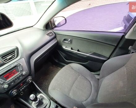 Серый Киа Рио, объемом двигателя 1.6 л и пробегом 190 тыс. км за 6954 $, фото 7 на Automoto.ua