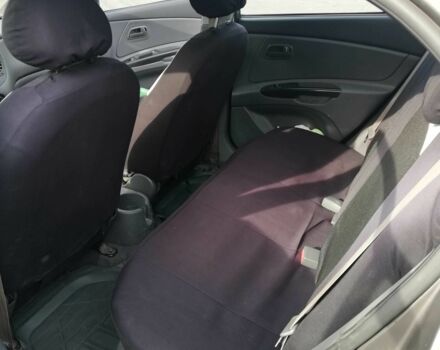 Серый Киа Рио, объемом двигателя 1.4 л и пробегом 140 тыс. км за 3951 $, фото 3 на Automoto.ua