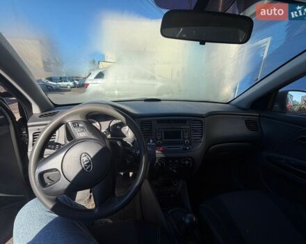 Сірий Кіа Ріо, об'ємом двигуна 1.4 л та пробігом 260 тис. км за 1500 $, фото 20 на Automoto.ua