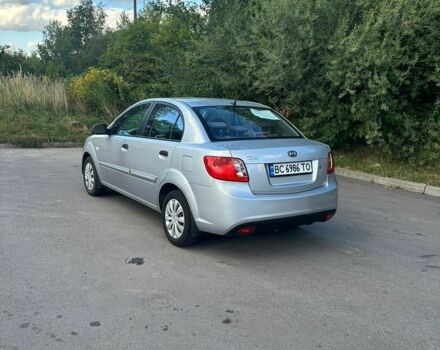 Серый Киа Рио, объемом двигателя 1.4 л и пробегом 89 тыс. км за 4300 $, фото 1 на Automoto.ua
