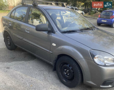 Кіа Ріо 2011 у Києві на Automoto.ua Сірий Кіа Ріо, об'ємом двигуна 1.4 л та пробігом 179 тис. км за 4500 $, фото 7 на Automoto.ua