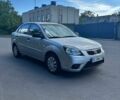 Серый Киа Рио, объемом двигателя 1.4 л и пробегом 89 тыс. км за 4300 $, фото 1 на Automoto.ua