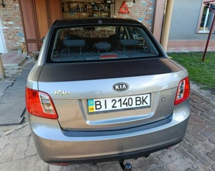 Серый Киа Рио, объемом двигателя 1.4 л и пробегом 160 тыс. км за 5116 $, фото 5 на Automoto.ua