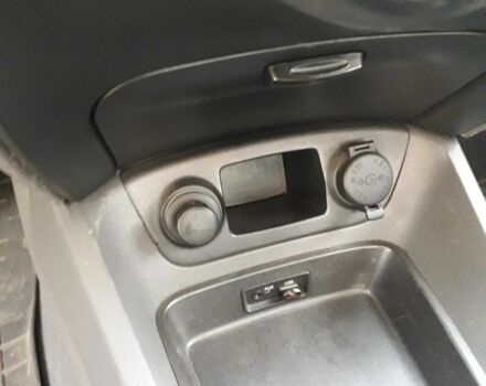 Серый Киа Рио, объемом двигателя 1.4 л и пробегом 153 тыс. км за 5500 $, фото 11 на Automoto.ua