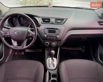 Серый Киа Рио, объемом двигателя 1.6 л и пробегом 180 тыс. км за 8950 $, фото 15 на Automoto.ua