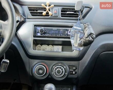 Серый Киа Рио, объемом двигателя 1.4 л и пробегом 204 тыс. км за 6200 $, фото 44 на Automoto.ua