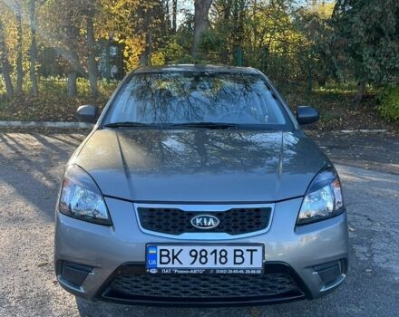 Сірий Кіа Ріо, об'ємом двигуна 1.4 л та пробігом 41 тис. км за 7099 $, фото 1 на Automoto.ua