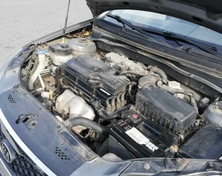 Серый Киа Рио, объемом двигателя 1.4 л и пробегом 140 тыс. км за 3951 $, фото 5 на Automoto.ua