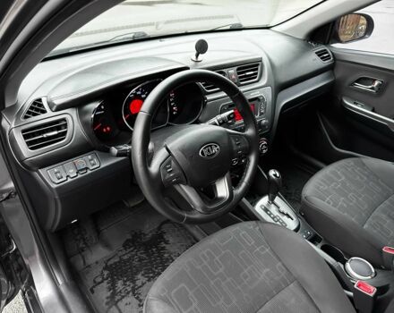 Сірий Кіа Ріо, об'ємом двигуна 1.6 л та пробігом 139 тис. км за 8500 $, фото 9 на Automoto.ua