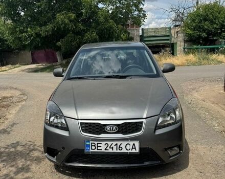 Серый Киа Рио, объемом двигателя 1.4 л и пробегом 92 тыс. км за 3700 $, фото 1 на Automoto.ua