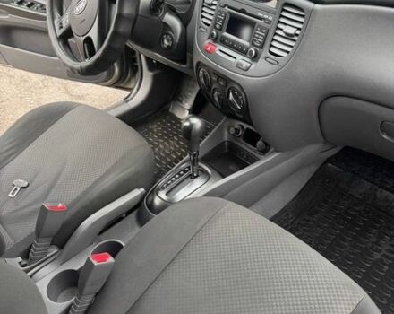 Серый Киа Рио, объемом двигателя 1.4 л и пробегом 135 тыс. км за 6999 $, фото 18 на Automoto.ua