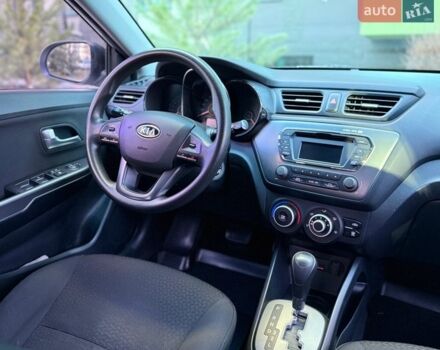 Сірий Кіа Ріо, об'ємом двигуна 1.6 л та пробігом 180 тис. км за 8900 $, фото 20 на Automoto.ua