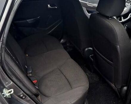 Сірий Кіа Ріо, об'ємом двигуна 1.4 л та пробігом 243 тис. км за 5700 $, фото 7 на Automoto.ua