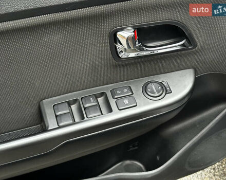 Сірий Кіа Ріо, об'ємом двигуна 1.6 л та пробігом 139 тис. км за 8500 $, фото 23 на Automoto.ua