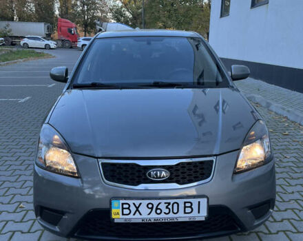 Сірий Кіа Ріо, об'ємом двигуна 1.4 л та пробігом 199 тис. км за 5400 $, фото 1 на Automoto.ua