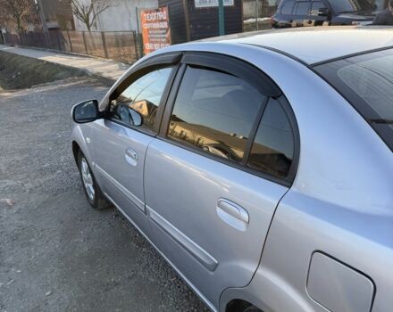 Сірий Кіа Ріо, об'ємом двигуна 1.4 л та пробігом 102 тис. км за 1900 $, фото 3 на Automoto.ua