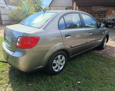 Серый Киа Рио, объемом двигателя 1.4 л и пробегом 160 тыс. км за 5116 $, фото 6 на Automoto.ua