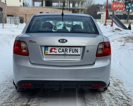 Серый Киа Рио, объемом двигателя 1.4 л и пробегом 89 тыс. км за 4900 $, фото 6 на Automoto.ua