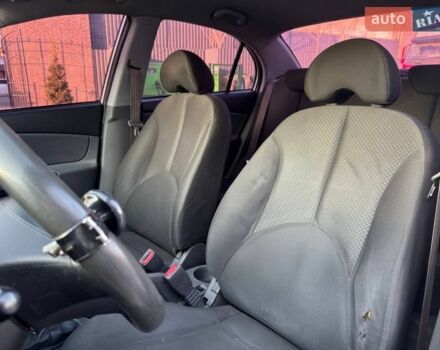 Сірий Кіа Ріо, об'ємом двигуна 1.4 л та пробігом 300 тис. км за 5500 $, фото 14 на Automoto.ua