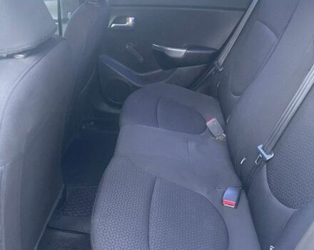Сірий Кіа Ріо, об'ємом двигуна 1.4 л та пробігом 172 тис. км за 5600 $, фото 9 на Automoto.ua