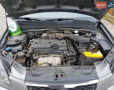 Серый Киа Рио, объемом двигателя 1.4 л и пробегом 183 тыс. км за 5900 $, фото 6 на Automoto.ua