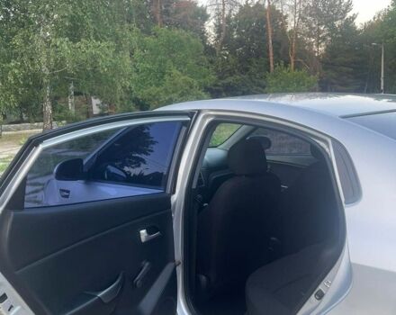 Сірий Кіа Ріо, об'ємом двигуна 1.4 л та пробігом 172 тис. км за 5600 $, фото 7 на Automoto.ua