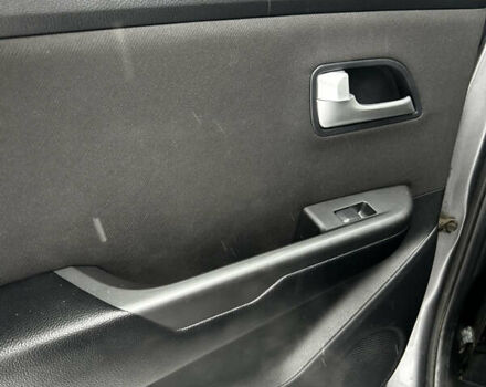 Серый Киа Рио, объемом двигателя 1.6 л и пробегом 168 тыс. км за 7000 $, фото 11 на Automoto.ua