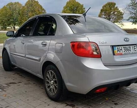 Серый Киа Рио, объемом двигателя 1.4 л и пробегом 69 тыс. км за 5699 $, фото 6 на Automoto.ua
