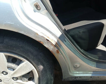 Серый Киа Рио, объемом двигателя 1.4 л и пробегом 278 тыс. км за 3000 $, фото 7 на Automoto.ua