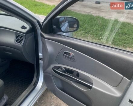 Серый Киа Рио, объемом двигателя 1.4 л и пробегом 154 тыс. км за 5300 $, фото 15 на Automoto.ua