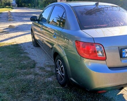 Серый Киа Рио, объемом двигателя 1.4 л и пробегом 235 тыс. км за 4000 $, фото 3 на Automoto.ua