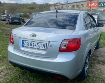 Серый Киа Рио, объемом двигателя 1.4 л и пробегом 154 тыс. км за 5300 $, фото 4 на Automoto.ua