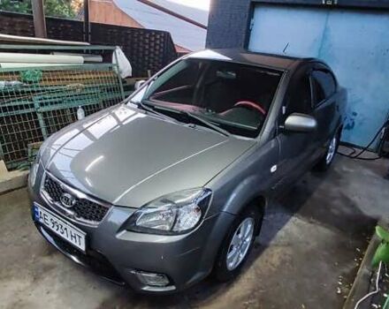 Серый Киа Рио, объемом двигателя 1.4 л и пробегом 135 тыс. км за 4900 $, фото 3 на Automoto.ua