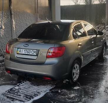 Сірий Кіа Ріо, об'ємом двигуна 1.4 л та пробігом 147 тис. км за 5500 $, фото 26 на Automoto.ua
